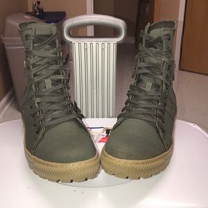 Levi’s Sahara Boots